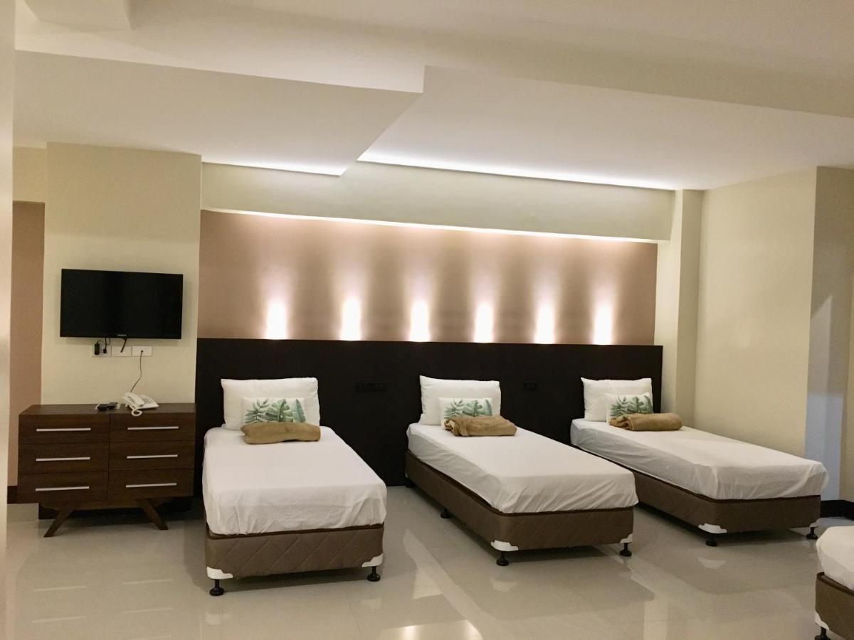 Eon Centennial Resort Hotel & Waterpark Iloilo City Zimmer foto